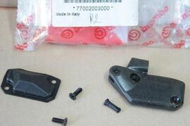 Clutch reservoir cover